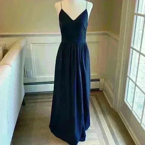 1. State Navy Gown - Picture 1 of 8